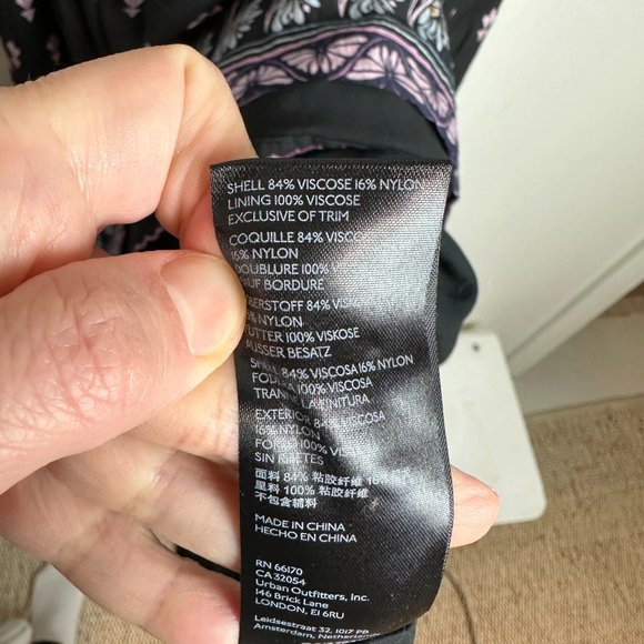 Anthropologie Dasha Black Floral Smocked Midi Dress Sz S - Picture 6 of 6